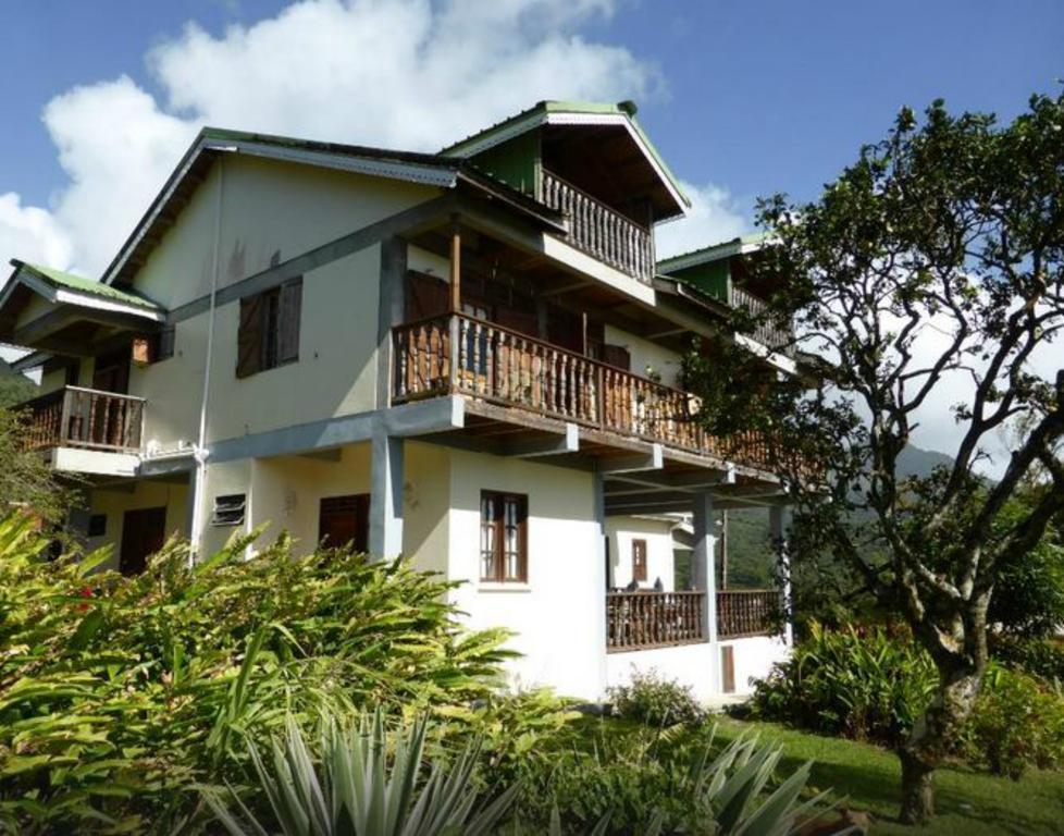 Roxys Mountain Lodge Laudat Exterior foto